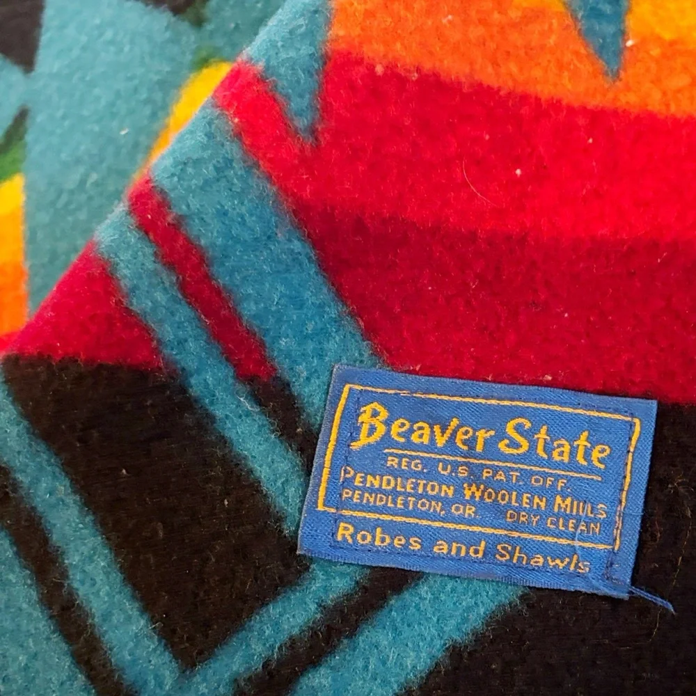 Pendleton Wool Blanket - Picture 4 of 8